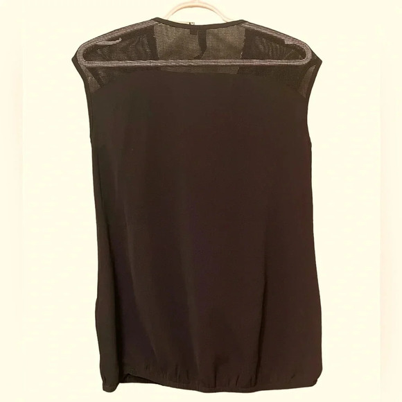 Colori black top with mesh, size large (L) features a cute gem zipper - Picture 2 of 8